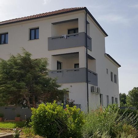 Apartments Artemis Baska  Exterior photo