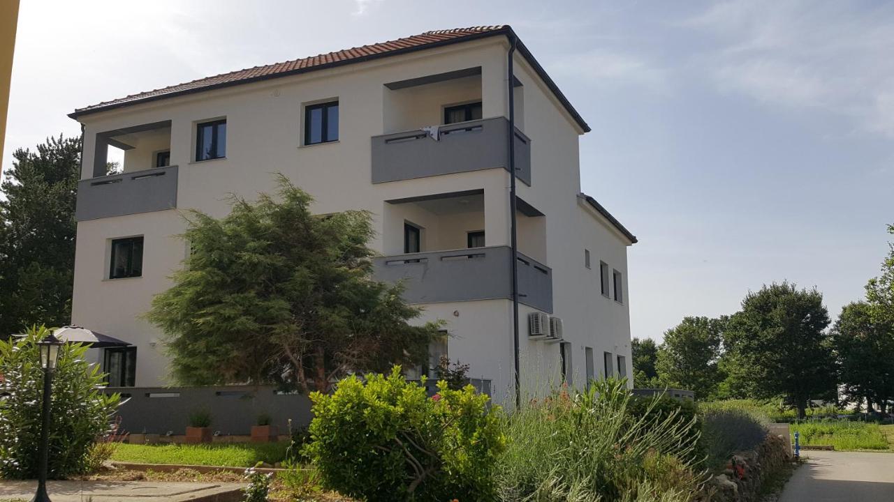 Apartments Artemis Baska  Exterior photo